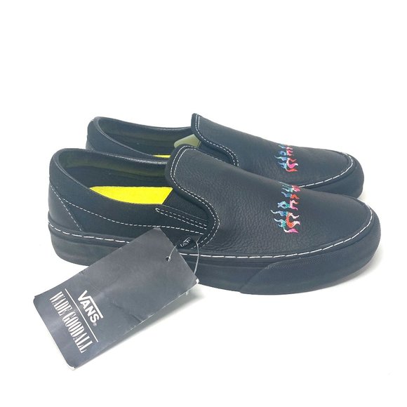 💖MEGA SALE💖NEW VANS Classic Slip On  Black Color Women s Flame SB VN0A3MUCN3H - Picture 2 of 10